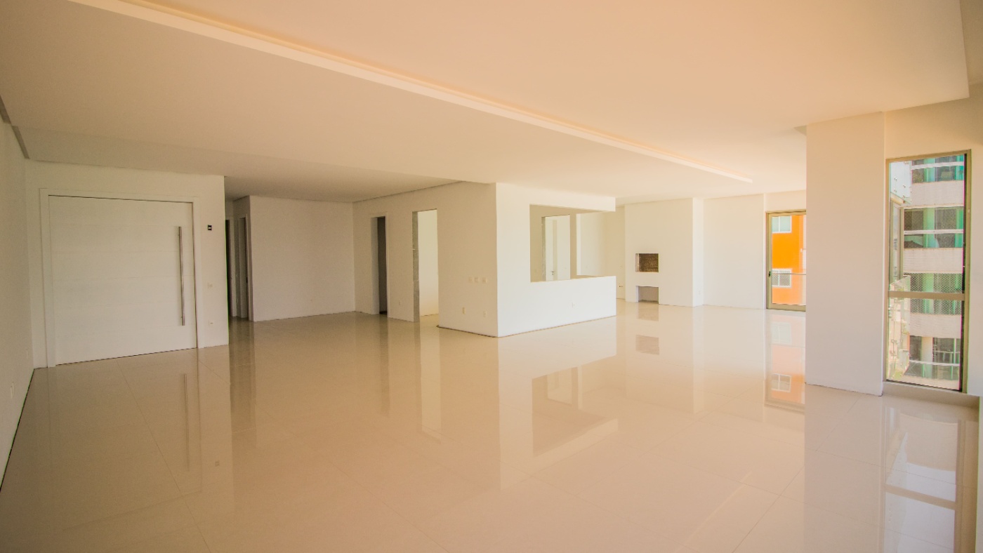 Apartamento Frente Mar no Edifício Victor Hugo em Itapema - foto 5