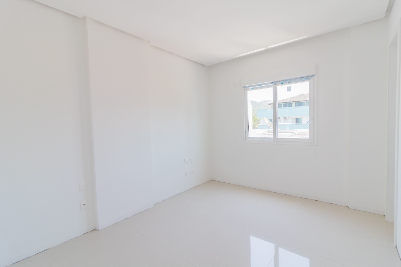 Apartamento Frente Mar no Edifício Victor Hugo em Itapema - foto 10