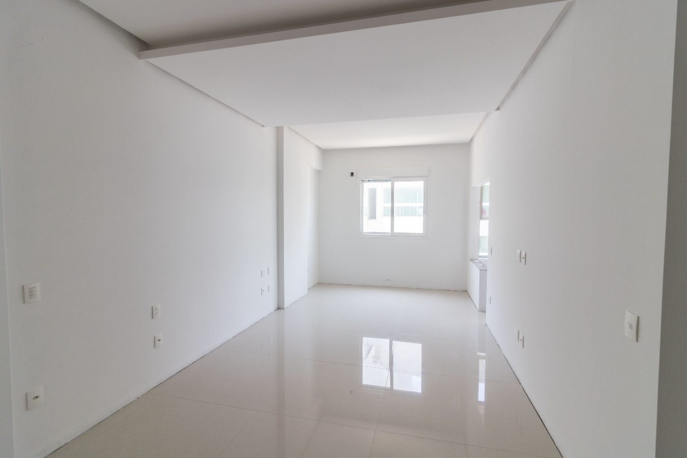 Apartamento Frente Mar no Edifício Victor Hugo em Itapema - foto 13