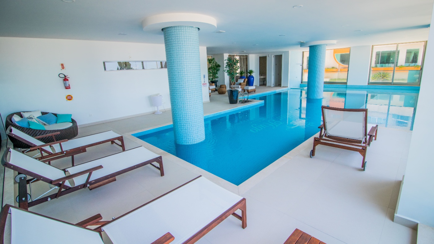 Apartamento Frente Mar no Edifício Victor Hugo em Itapema - foto 27