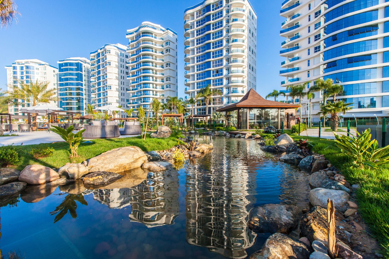 Apartamento no Brava Home Resort na Praia Brava Decorado e Mobiliado - foto 12