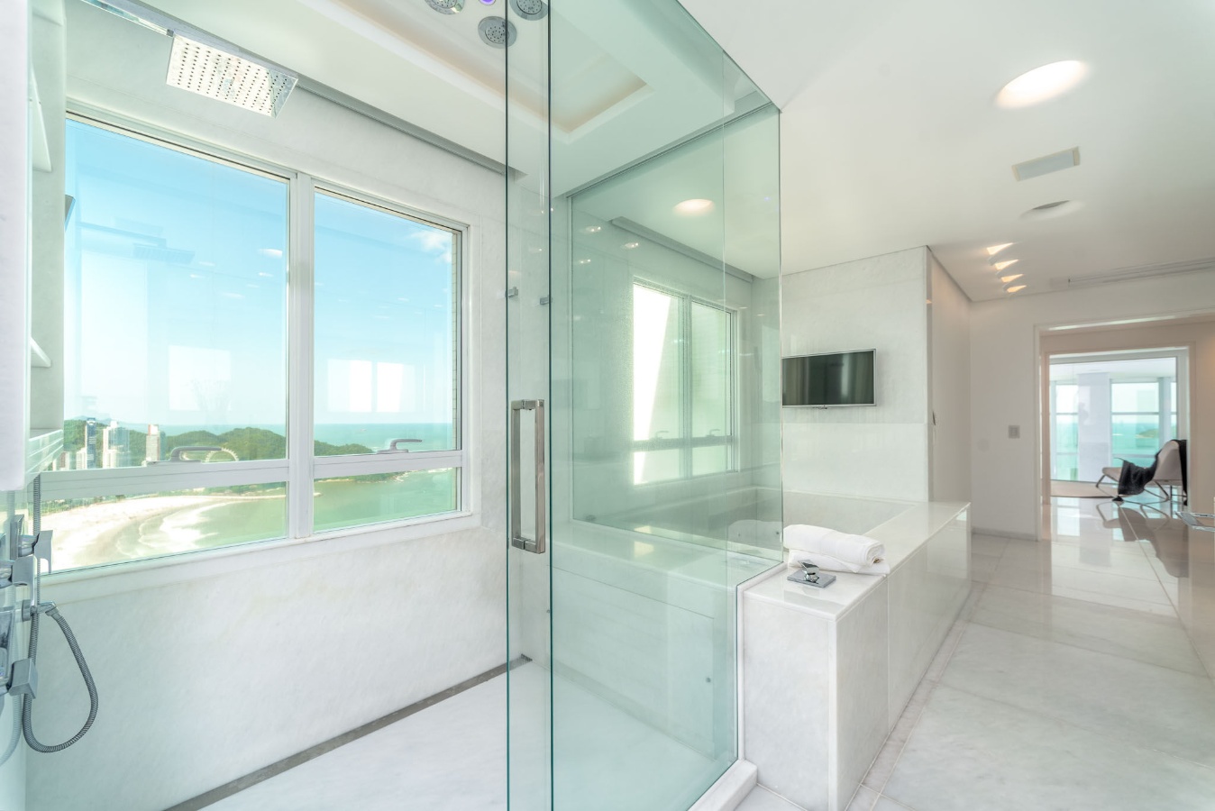 Cobertura Duplex no Ed. Sea's Palace em Balneário Camboriú - foto 34