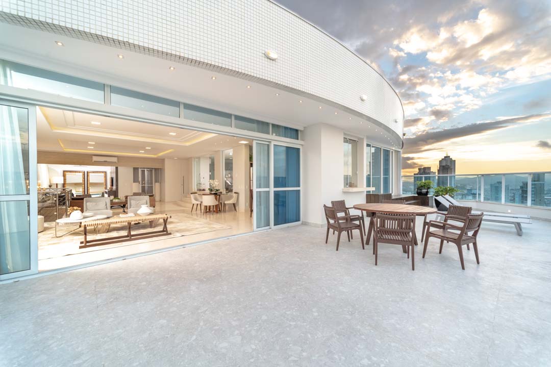 Cobertura Duplex no Ed. Costão da Barra em Balneário Camboriú - foto 50