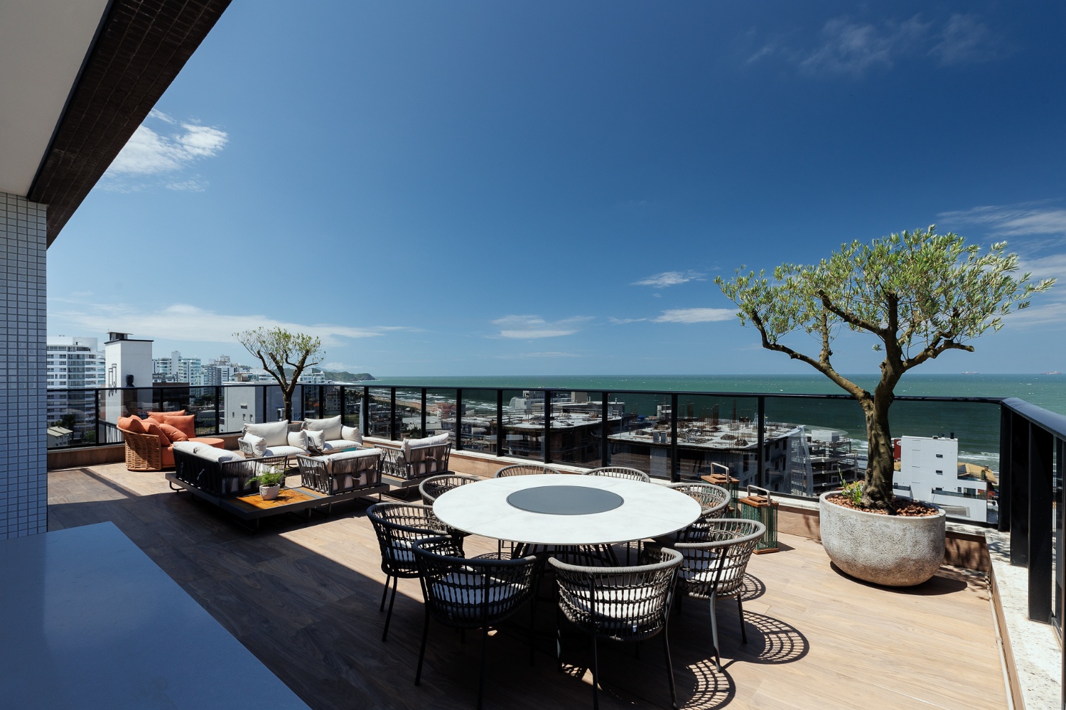 Cobertura Triplex no Ed. Brava Palace Residence na Praia Brava - foto 2