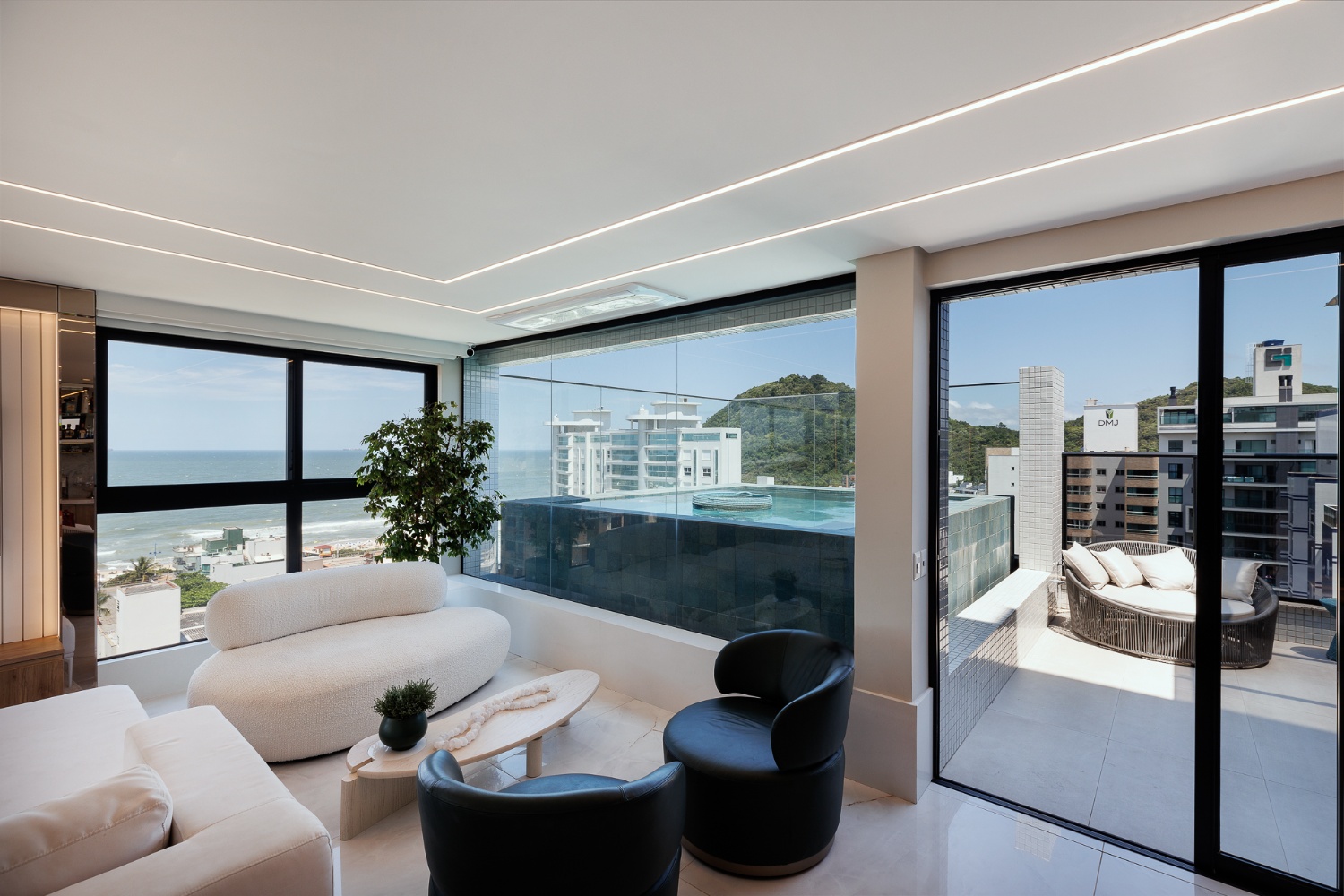 Cobertura Triplex no Ed. Brava Palace Residence na Praia Brava - foto 12