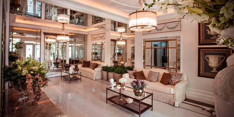 Apartamento no Ed. L'Auberge em Balneário Camboriú - foto 2