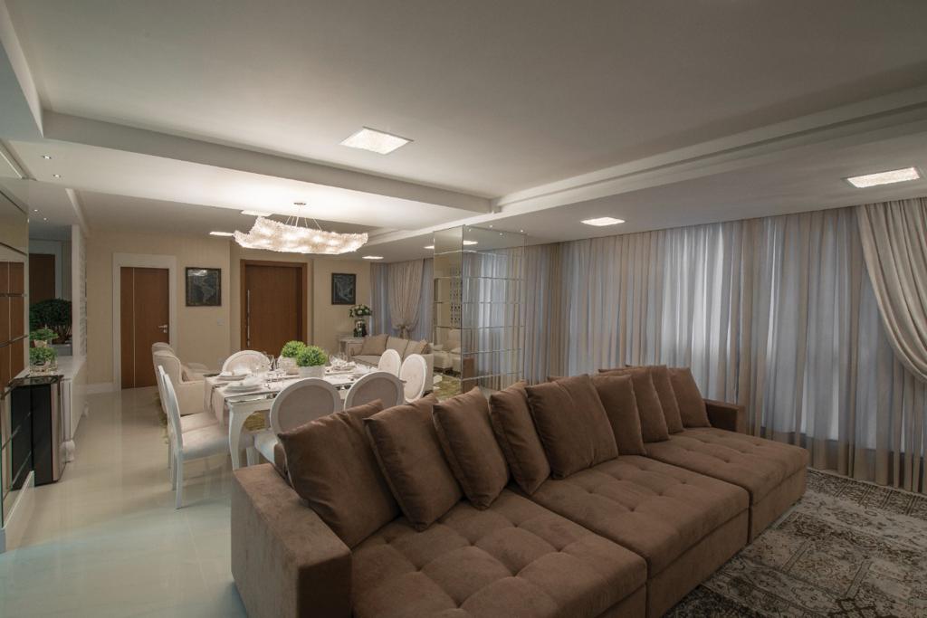Apartamento Mobiliado e Decorado no Ed. Marina Beach Towers na Barra Sul em Balneário Camboriú - foto 4