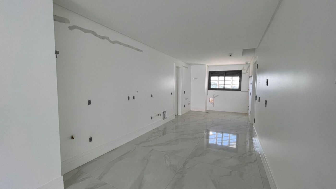 Apartamento no Ed. Pharos na Barra Sul em Balneário Camboriú - foto 7