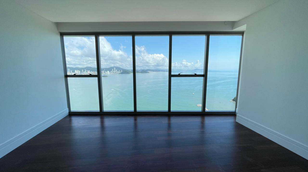 Apartamento no Ed. Pharos na Barra Sul em Balneário Camboriú - foto 15