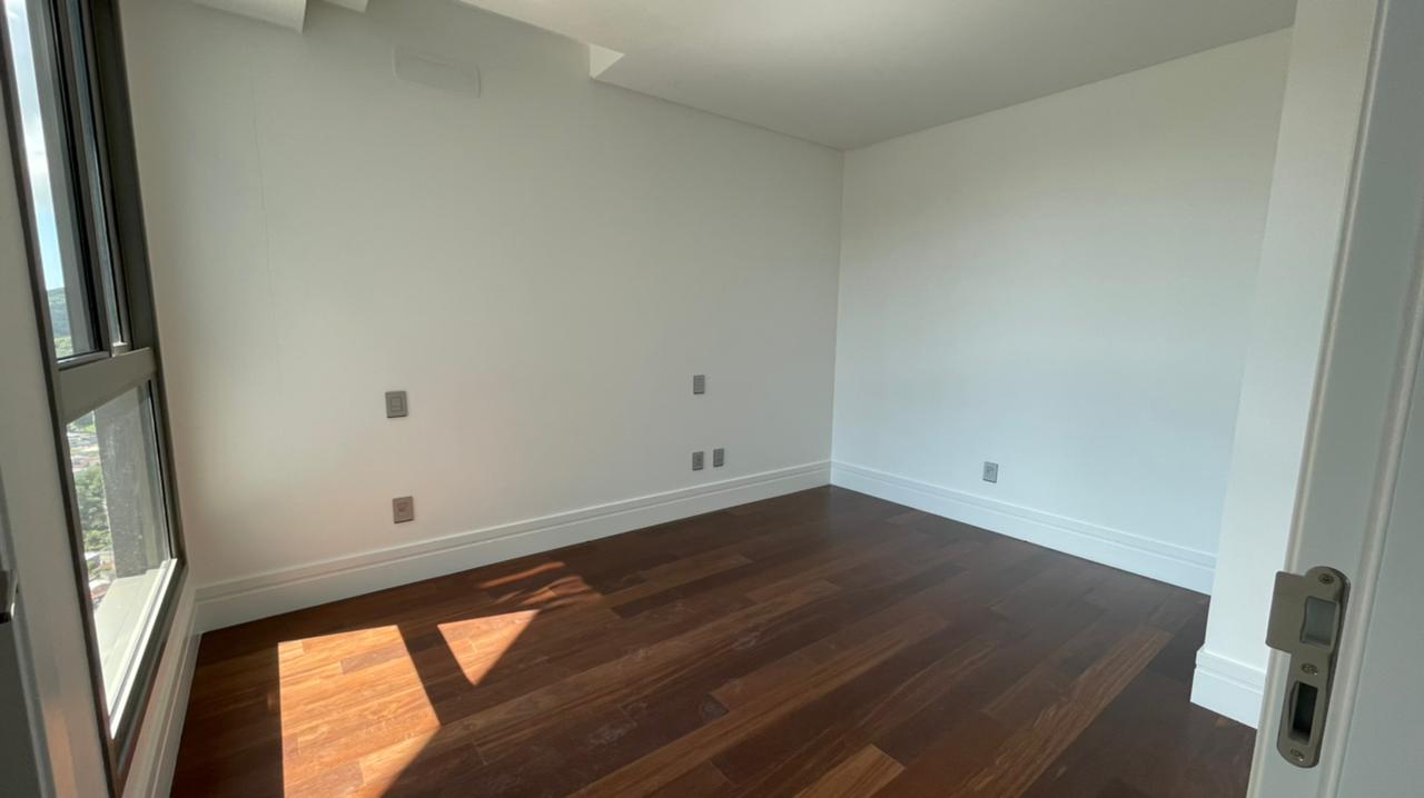 Apartamento no Ed. Pharos na Barra Sul em Balneário Camboriú - foto 18