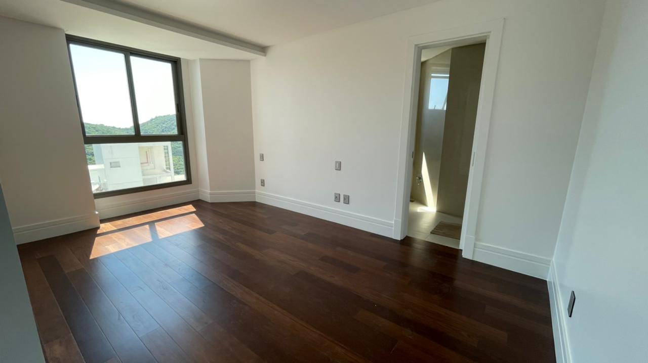 Apartamento no Ed. Pharos na Barra Sul em Balneário Camboriú - foto 22