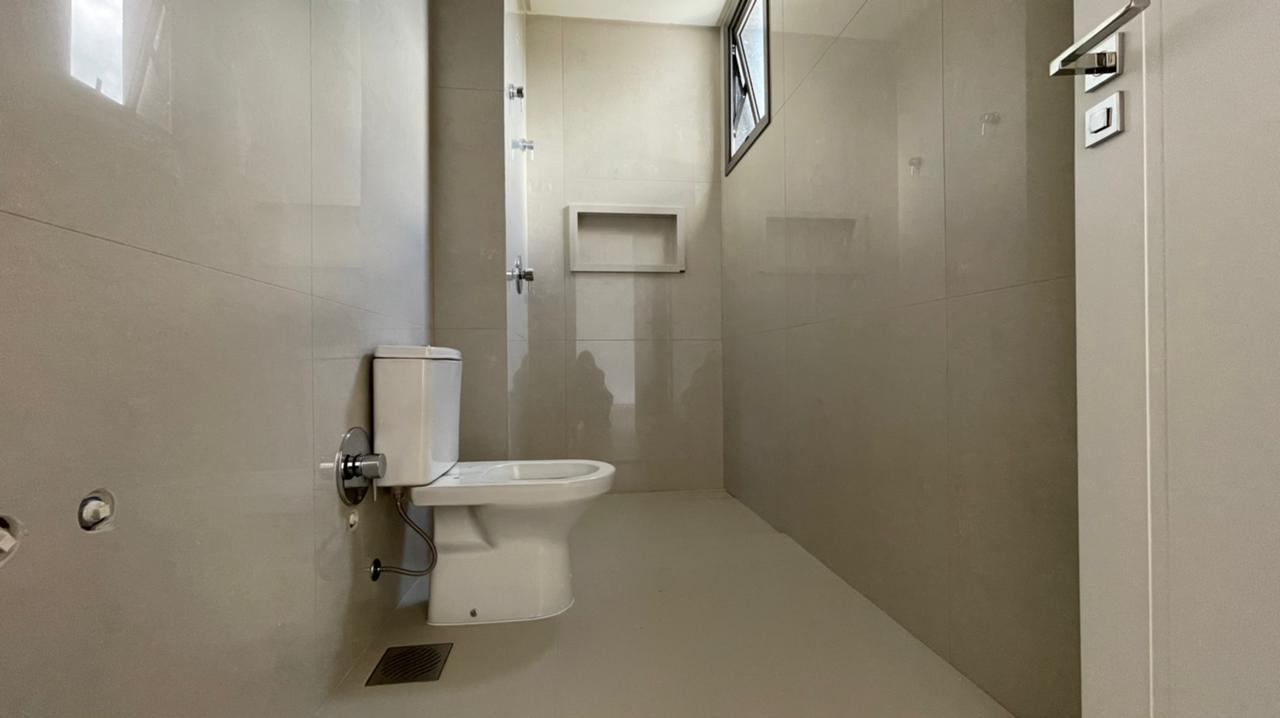 Apartamento no Ed. Pharos na Barra Sul em Balneário Camboriú - foto 23