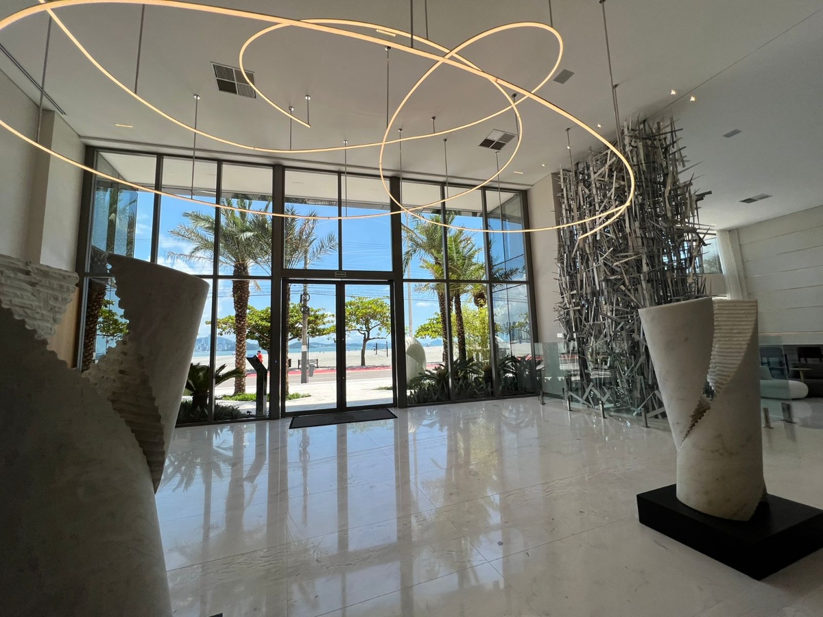 Apartamento no Ed. Pharos na Barra Sul em Balneário Camboriú - foto 28