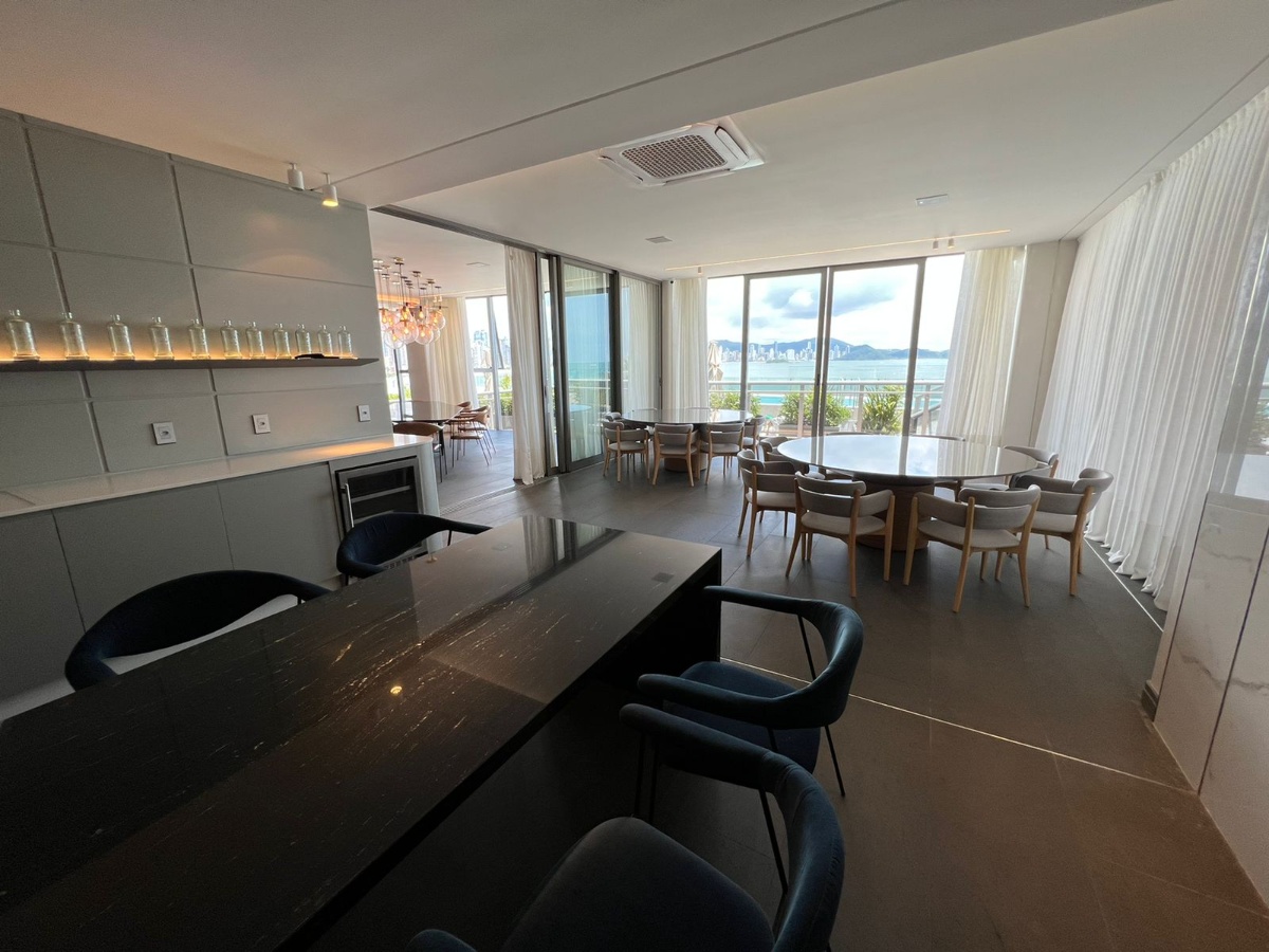 Apartamento no Ed. Pharos na Barra Sul em Balneário Camboriú - foto 49