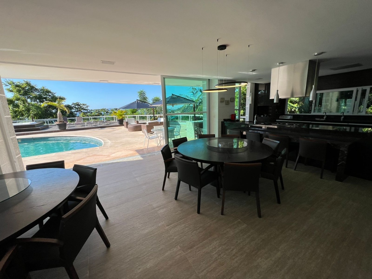 Casa com vista para o mar no Condomínio Horizontal Costa Azul em Balneário Camboriú - foto 11