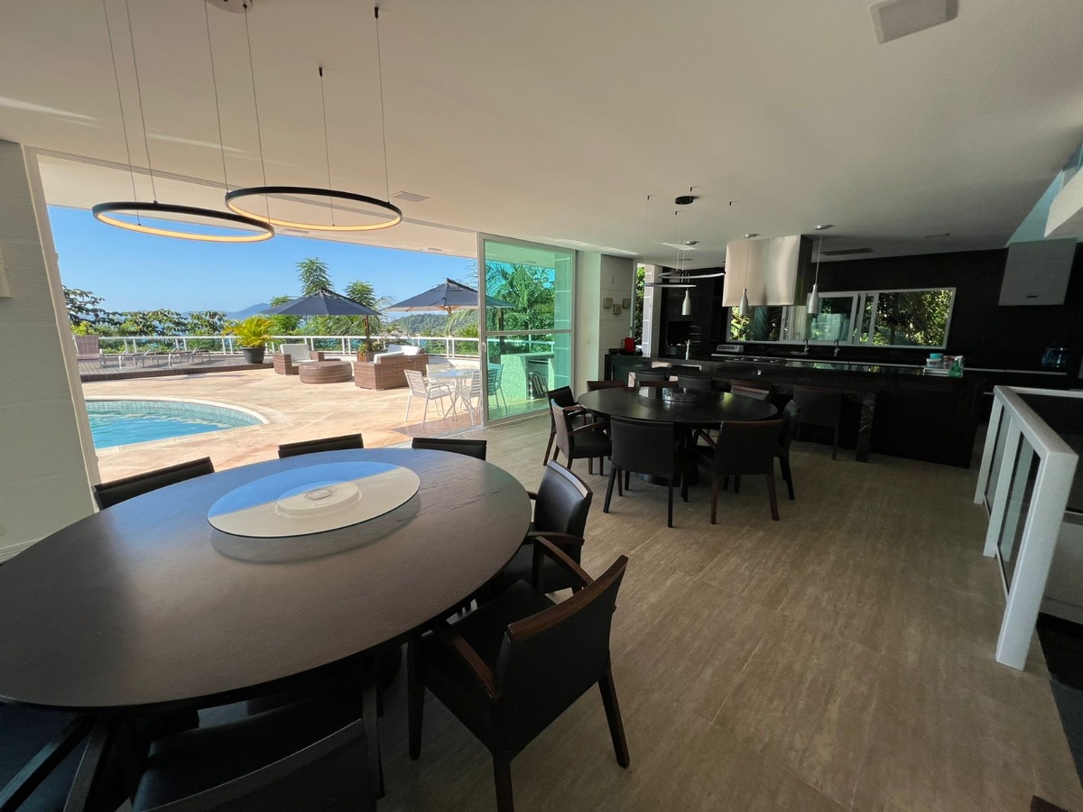Casa com vista para o mar no Condomínio Horizontal Costa Azul em Balneário Camboriú - foto 12