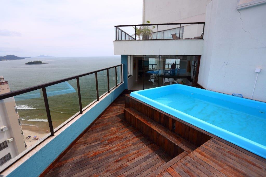Cobertura Duplex frente mar no Ed. Ilha de Itacuruca em Balneário Camboriú - foto 2