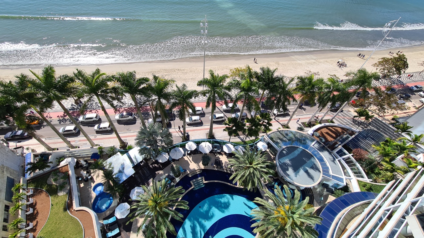 Apartamento no Ed. Costão da Barra Towers Residencial Club na Barra Sul em Balneário Camboriú - foto 7