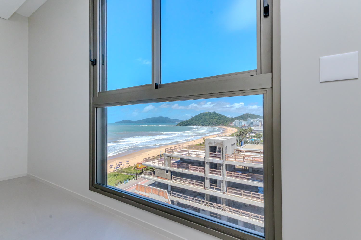 Cobertura Duplex no Ed. Tirreno Residenziale na Praia Brava de Praia Brava - foto 66