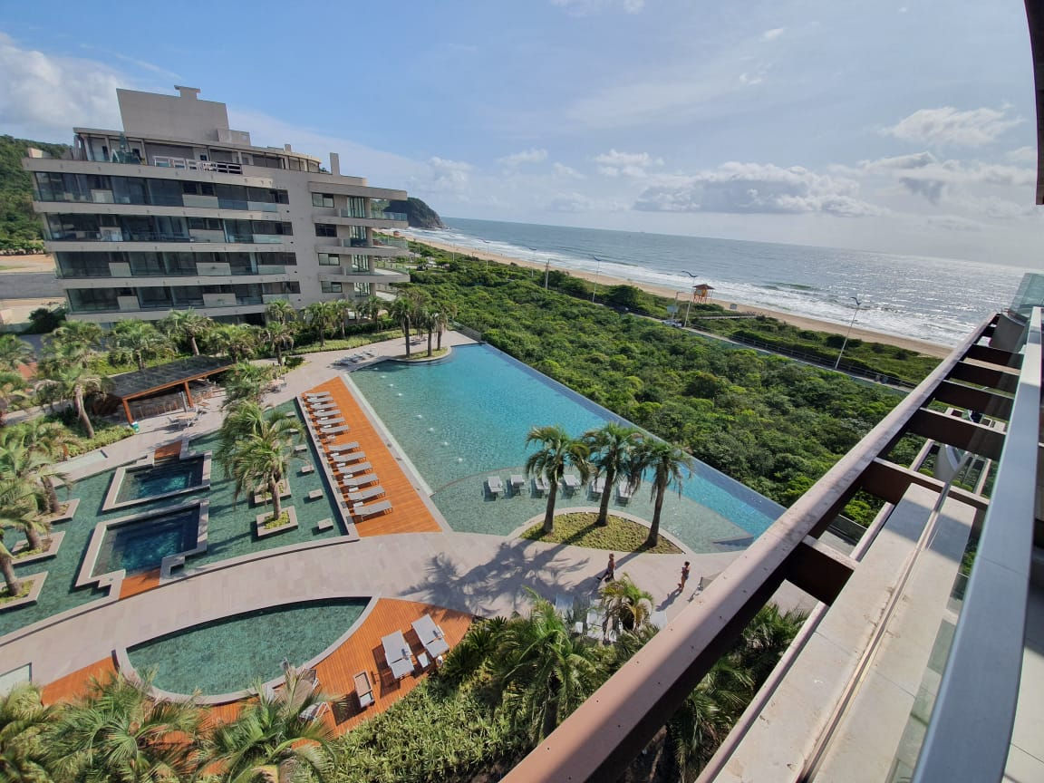 Apartamento no Bravíssima Private Residence na Praia Brava - foto 2