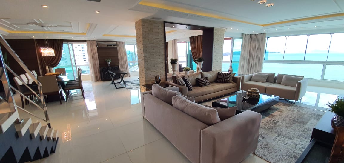 Cobertura Triplex mobiliada frente para o mar em Balneário Camboriú no Ed. Beverly Hills