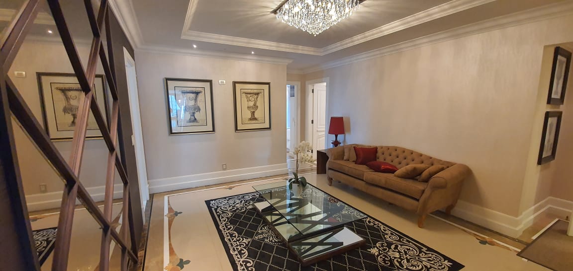 Cobertura Triplex mobiliada frente para o mar em Balneário Camboriú no Ed. Beverly Hills