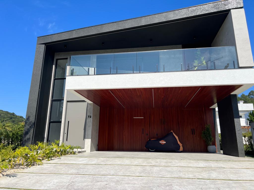 Casa no Condomínio Horizontal Praia Brava - foto 2