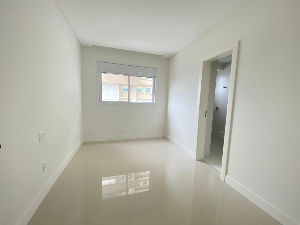 Apartamento no Ed. Hamptons da Embraed em Balneário Camboriú - foto 4