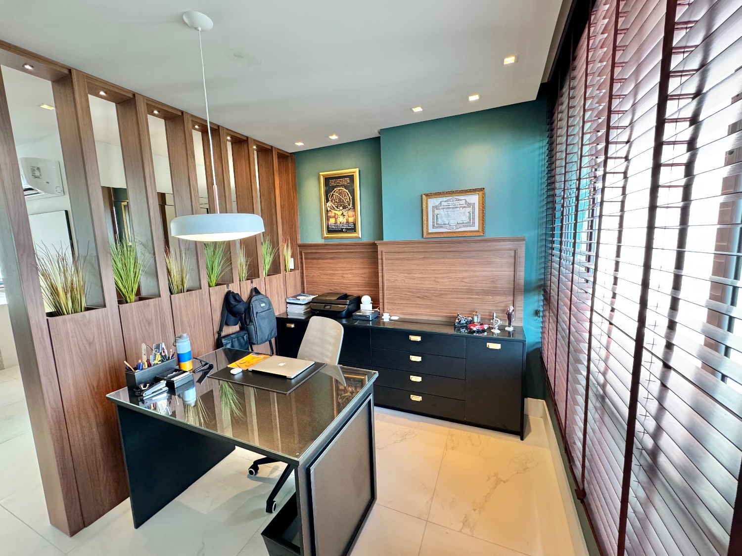 Cobertura triplex perto do mar no Ed. Ocean Tower em Balneário Camboriú - foto 13