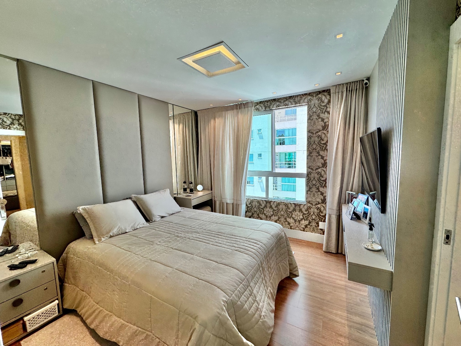 Cobertura triplex perto do mar no Ed. Ocean Tower em Balneário Camboriú - foto 22