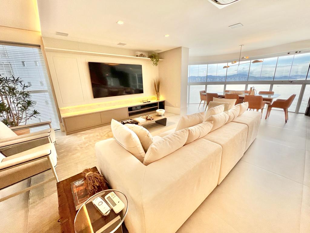 Apartamento no Ed. Ibiza Towers em Balneário Camboriú - foto 11