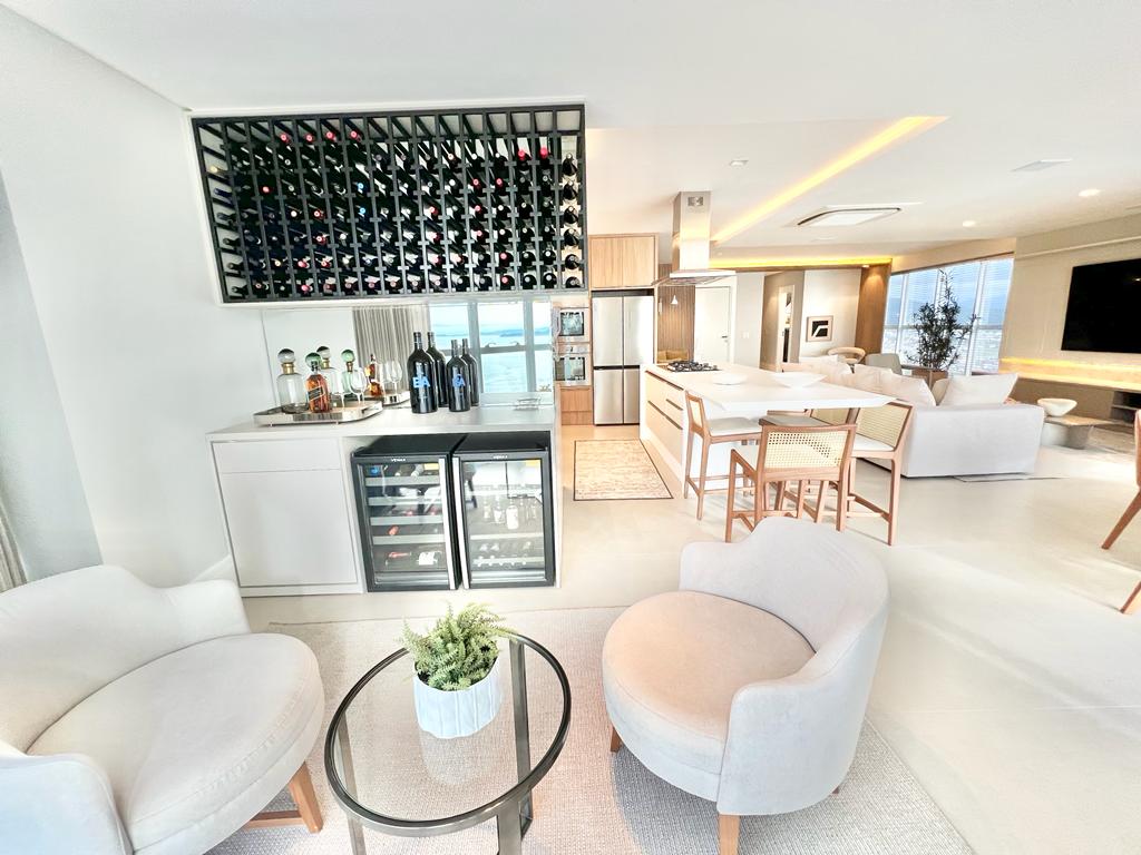 Apartamento no Ed. Ibiza Towers em Balneário Camboriú - foto 14