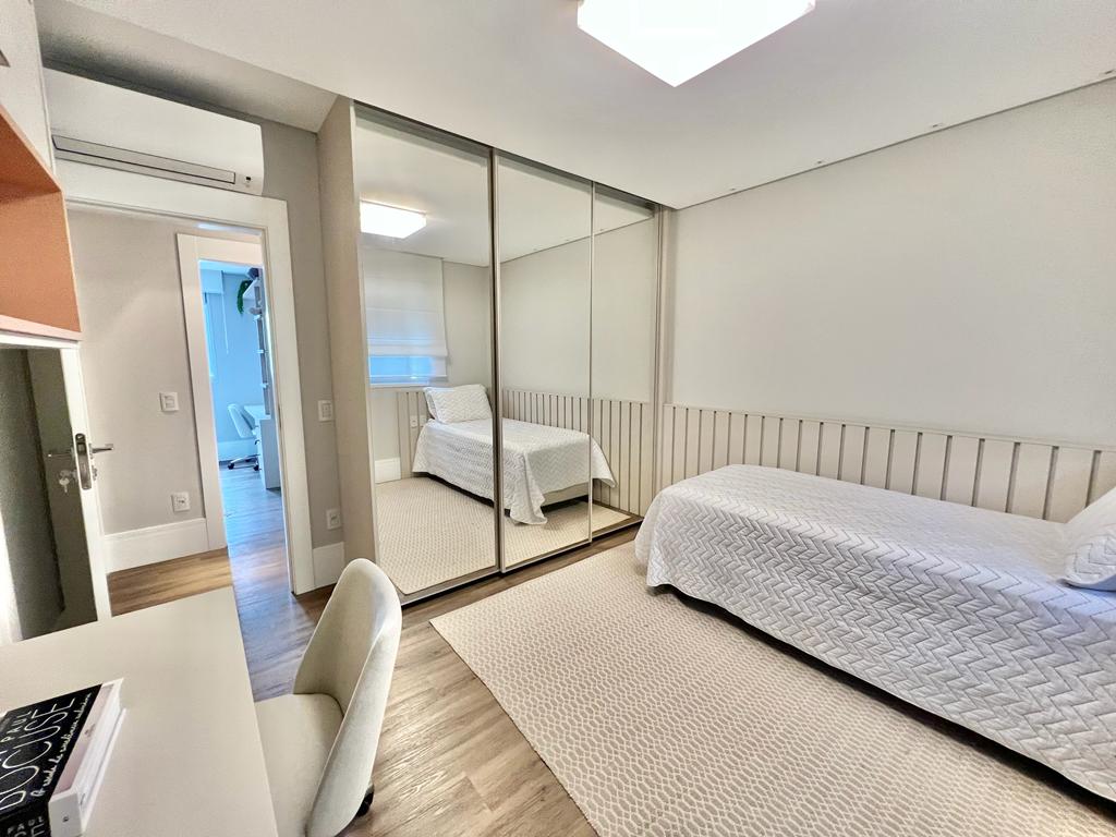 Apartamento no Ed. Ibiza Towers em Balneário Camboriú - foto 26