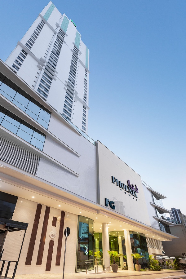 Phoenix Tower - Apartamento no Ed. Phoenix Tower em Balneário Camboriú