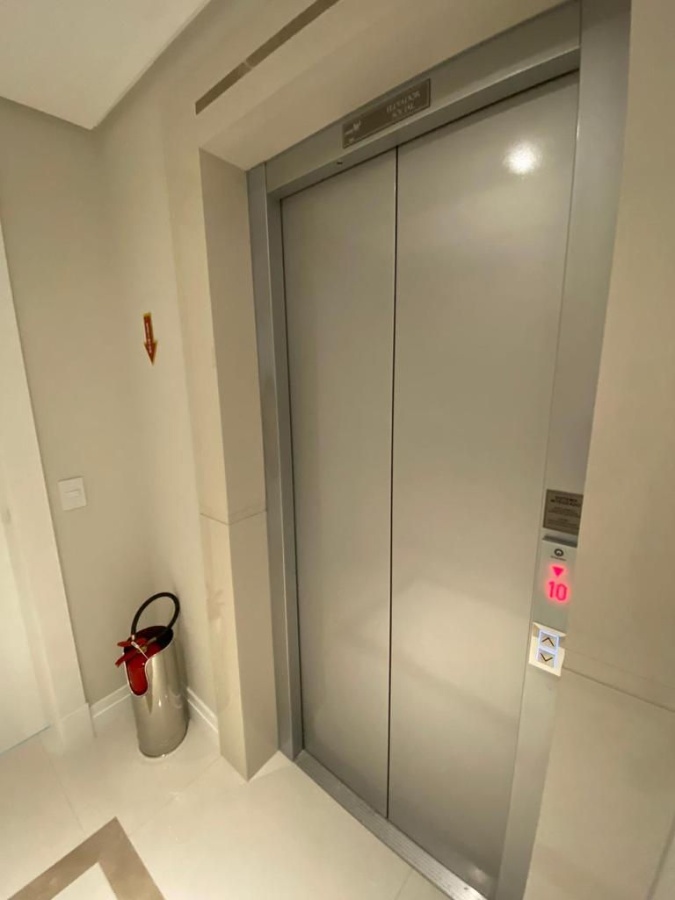 Apartamento no Ed. Phoenix Tower em Balneário Camboriú - foto 13
