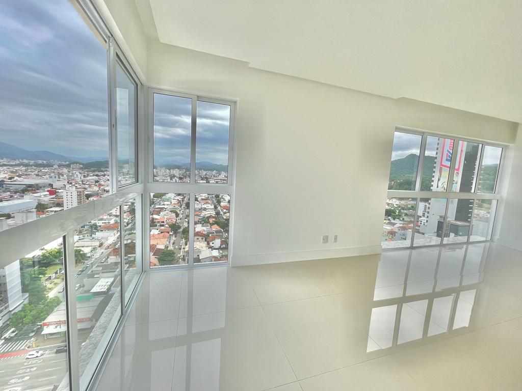 Apartamento no Ed. Salvatore Residenziale em Balneário Camboriú - foto 5