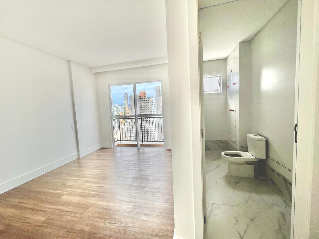 Apartamento no Ed. Salvatore Residenziale em Balneário Camboriú - foto 12
