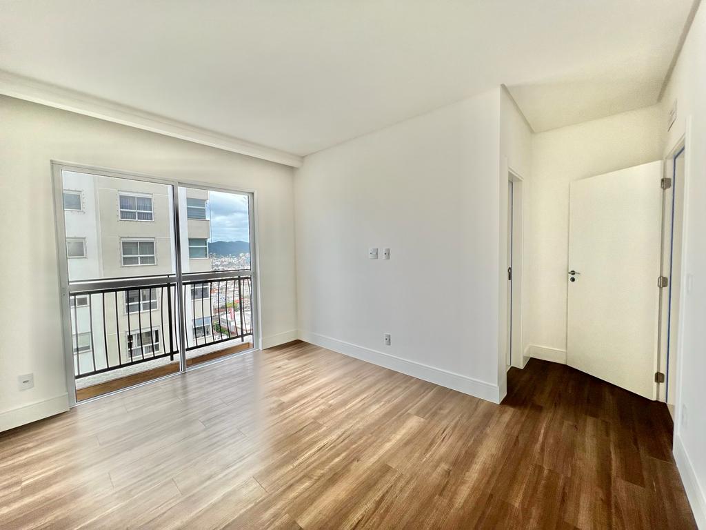 Apartamento no Ed. Salvatore Residenziale em Balneário Camboriú - foto 14