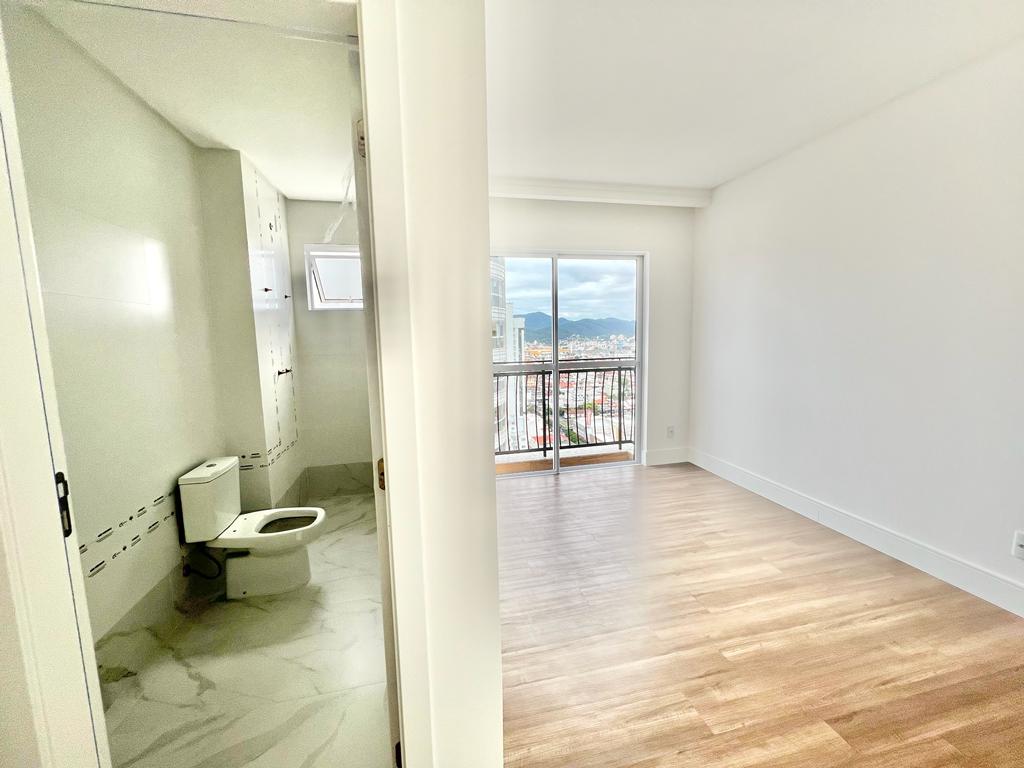 Apartamento no Ed. Salvatore Residenziale em Balneário Camboriú - foto 15
