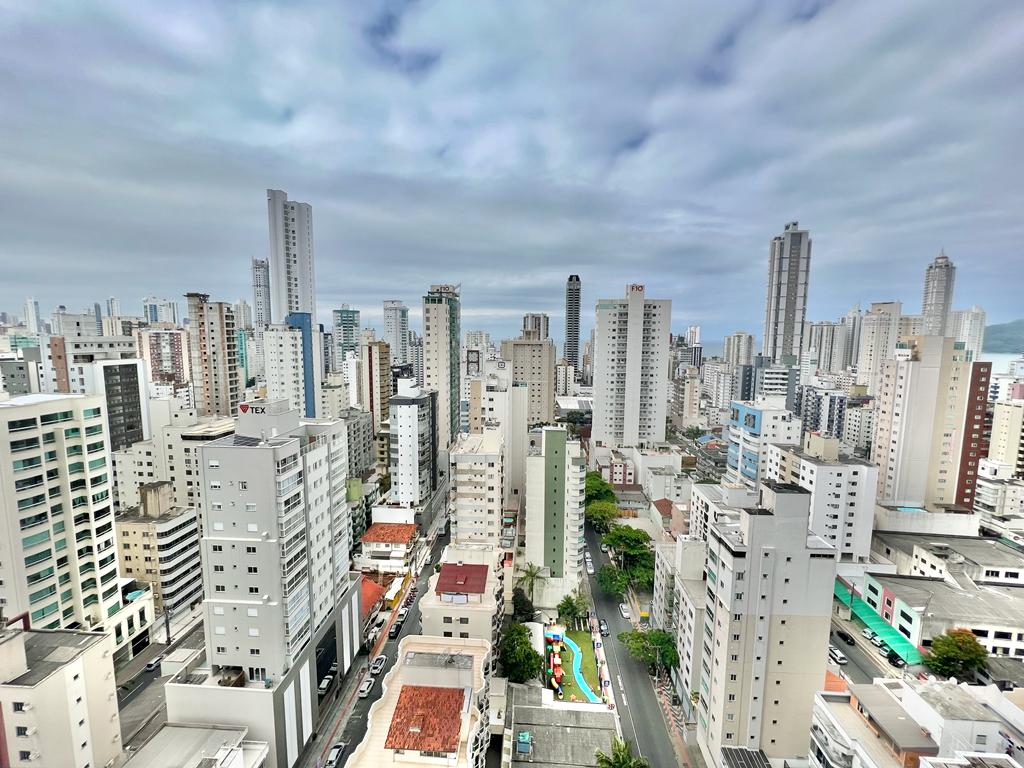 Apartamento no Ed. Salvatore Residenziale em Balneário Camboriú - foto 20