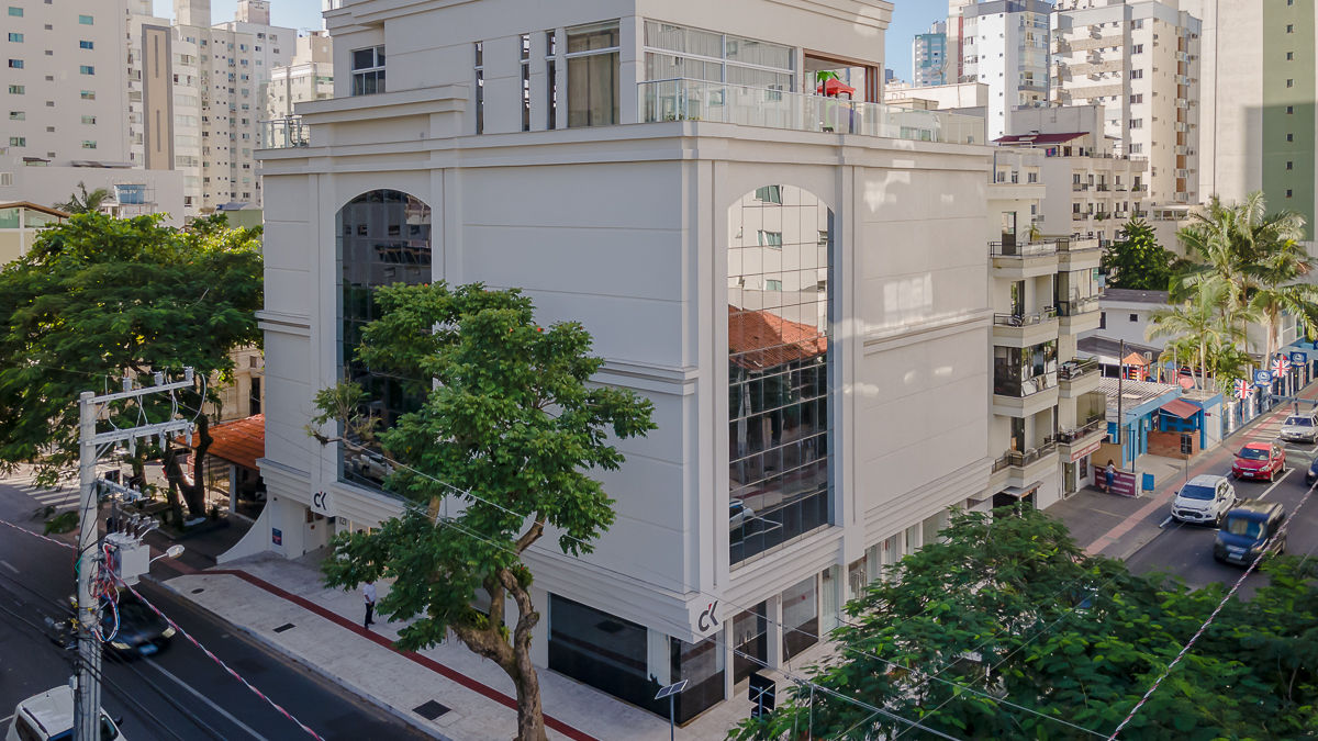 Apartamento no Ed. Salvatore Residenziale em Balneário Camboriú - foto 24