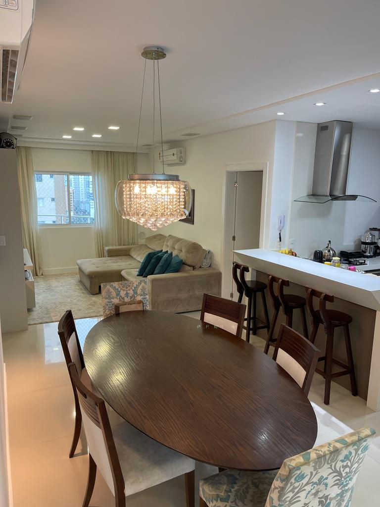 Apartamento no Edifício Porto Di Napoli em Balneário Camboriú - foto 1