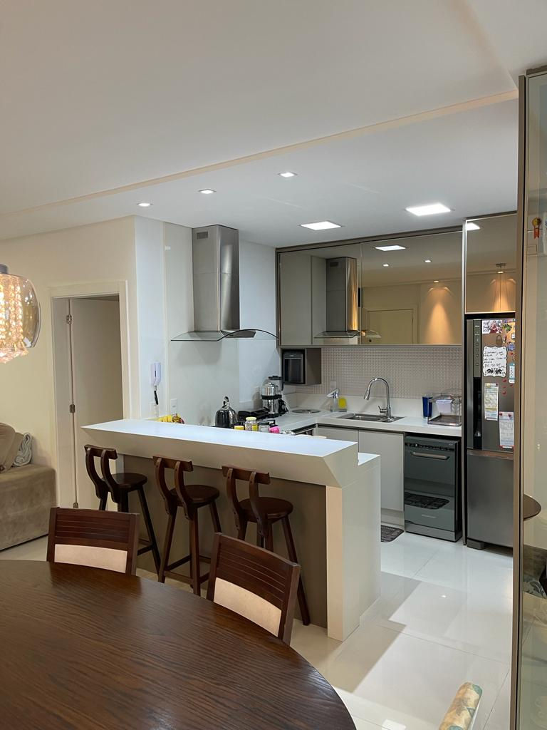 Apartamento no Edifício Porto Di Napoli em Balneário Camboriú - foto 3