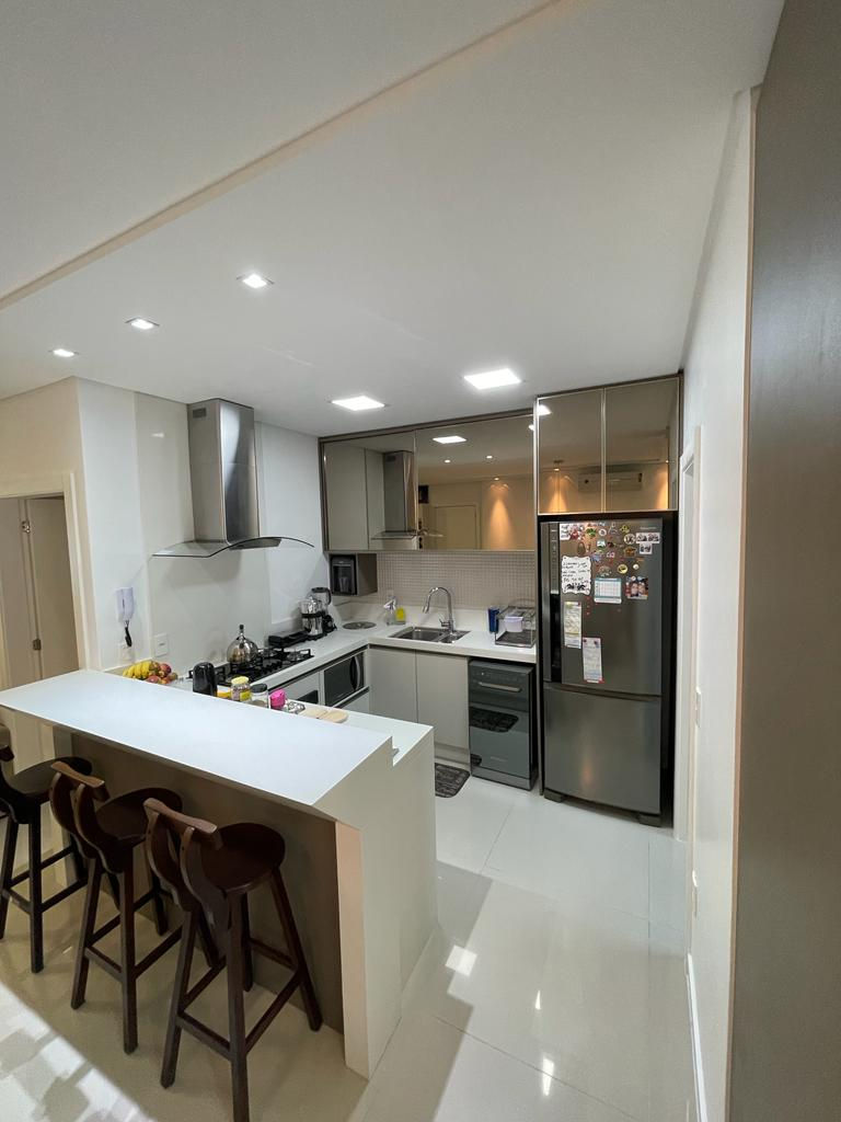 Apartamento no Edifício Porto Di Napoli em Balneário Camboriú - foto 8
