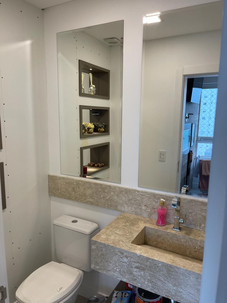 Apartamento no Edifício Porto Di Napoli em Balneário Camboriú - foto 9