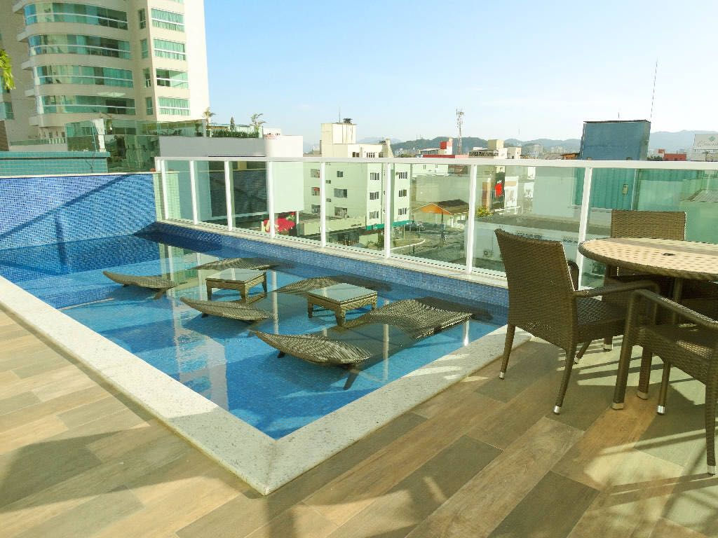 Apartamento no Edifício Porto Di Napoli em Balneário Camboriú - foto 22