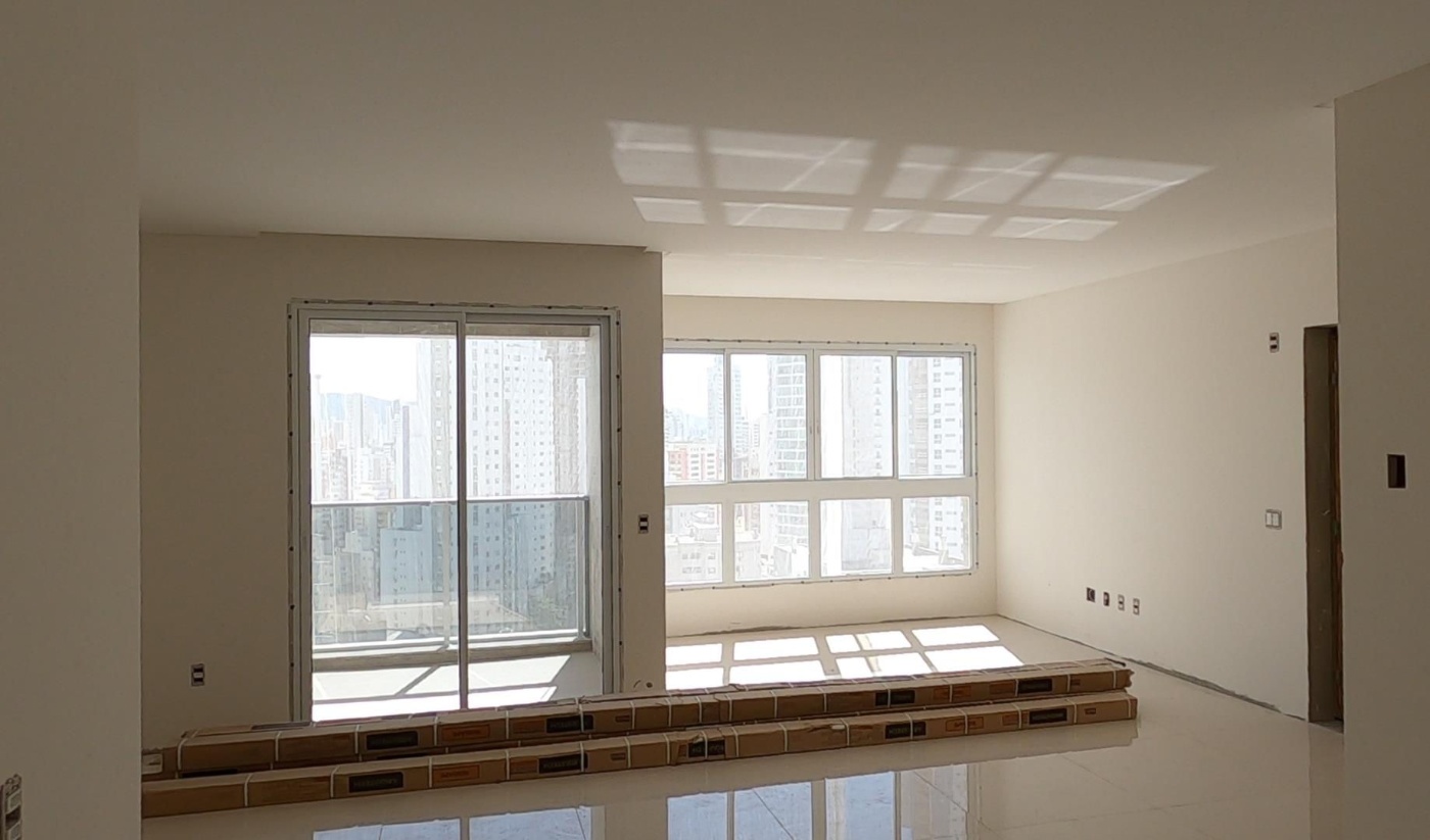 Apartamento no Ed. Hamptons da Embraed em Balneário Camboriú - foto 3