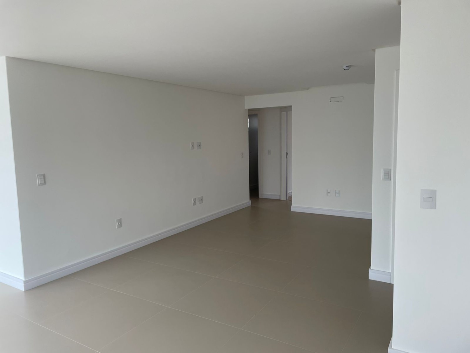 Apartamento no Ed. Porto di Bari em Balneário Camboriú - foto 6