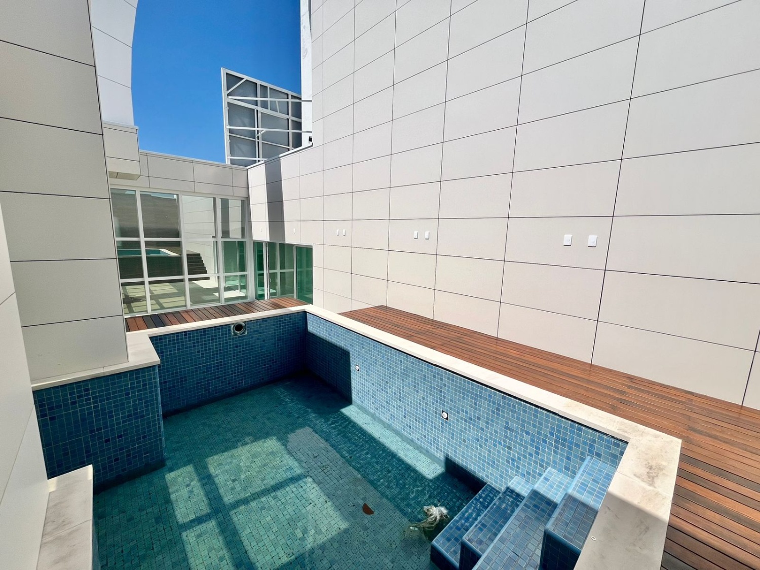 Cobertura no Ed. Skyline Tower em Balneário Camboriú - foto 7