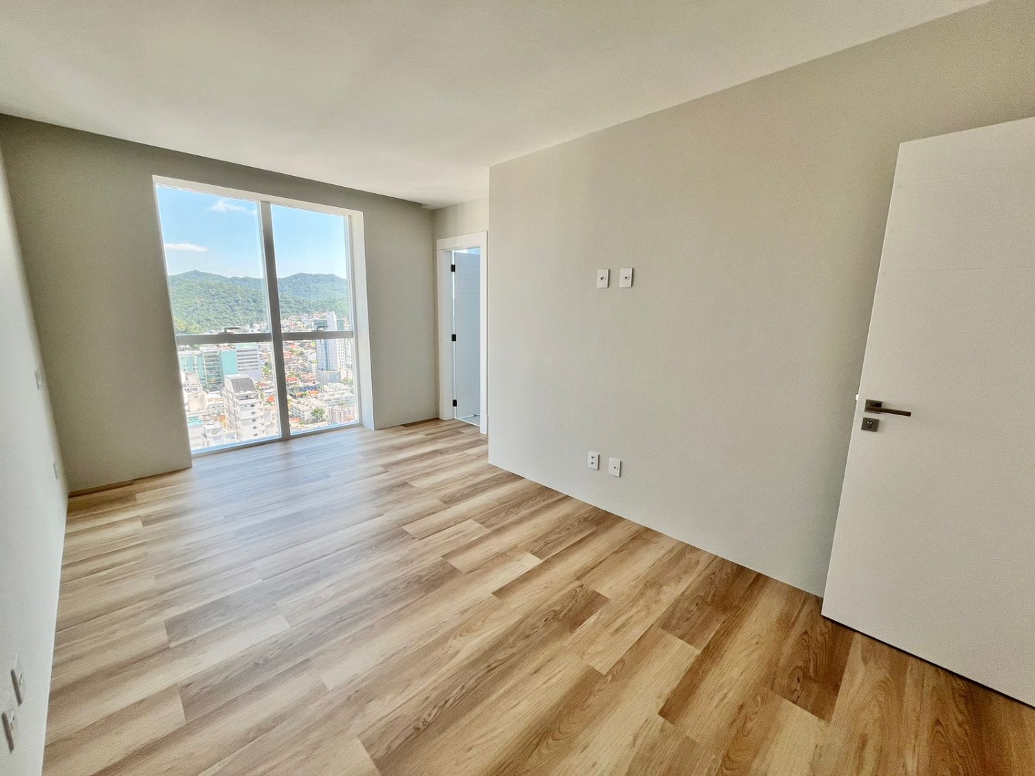 Cobertura no Ed. Skyline Tower em Balneário Camboriú - foto 20